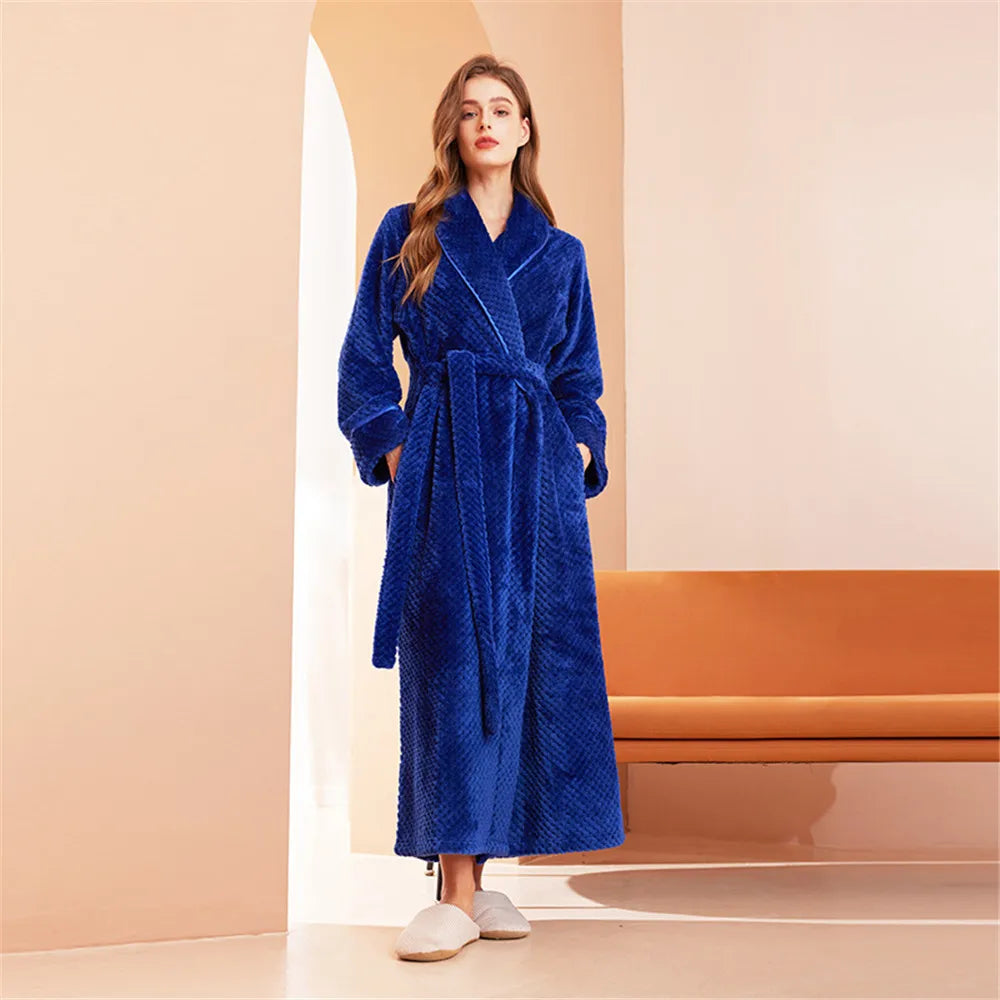 White Thickened Couple's Nightgown Women's Extended Flannel Bathrobe Couple Pajamas Casual Bathrobe Home Clothing