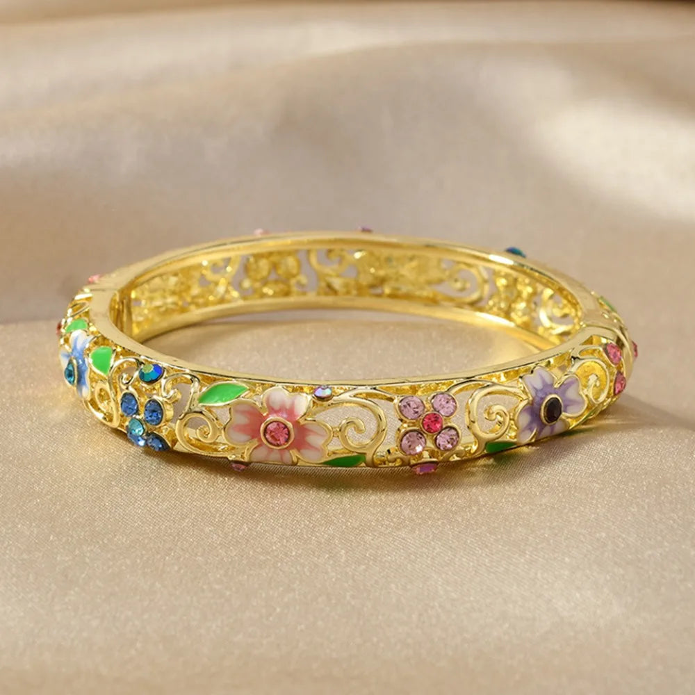 Ethnic Luxury Gold Color Hollowed-out Jingtai Blue Enamel Dripping Glaze Lucky Four-Leaf Clover Zircon Bangles for Women Jewelry
