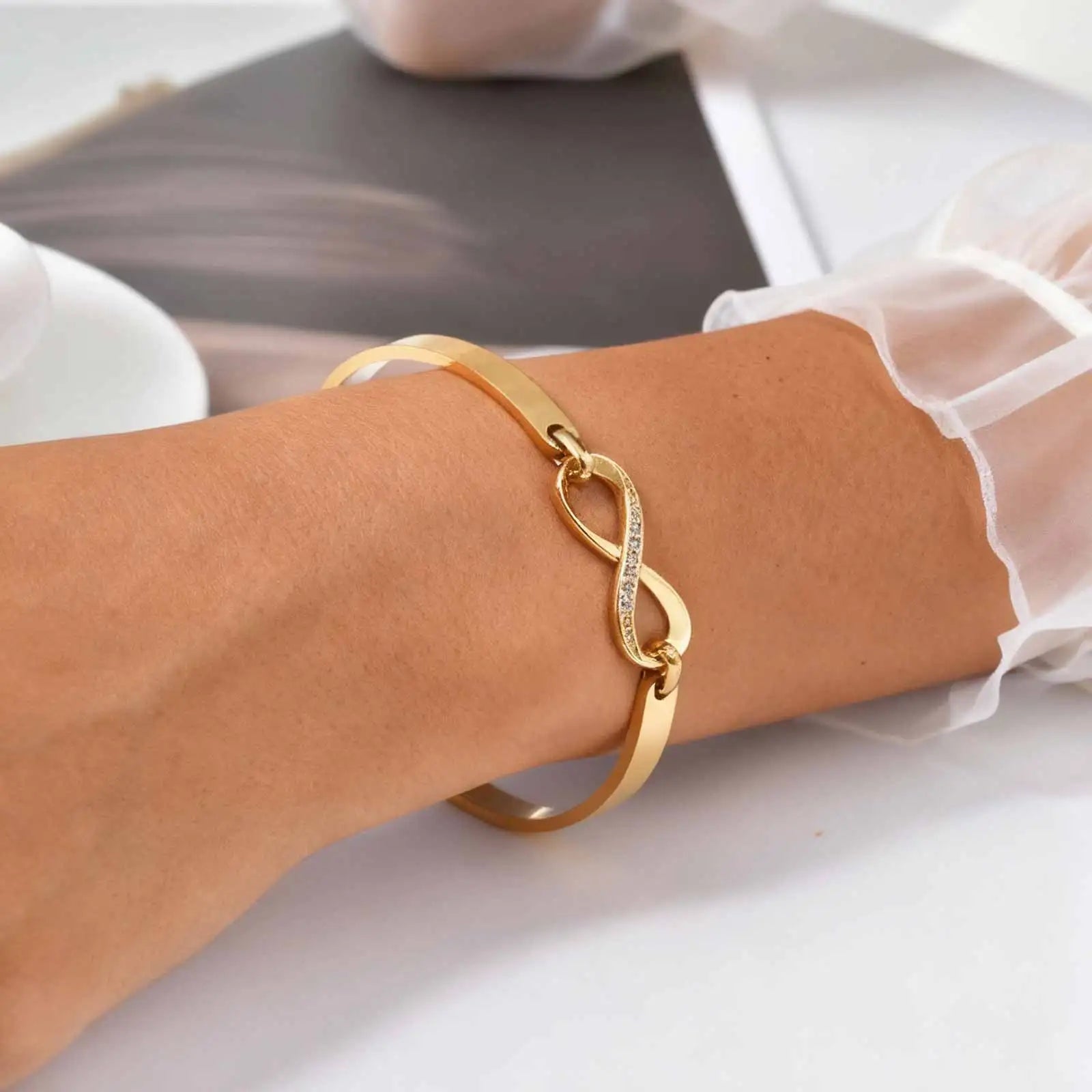 Infinite Symbol Link Bracelet for Women, Stainless Steel Zircon Bangle, Statement Jewelry Valentine's Day Gifts