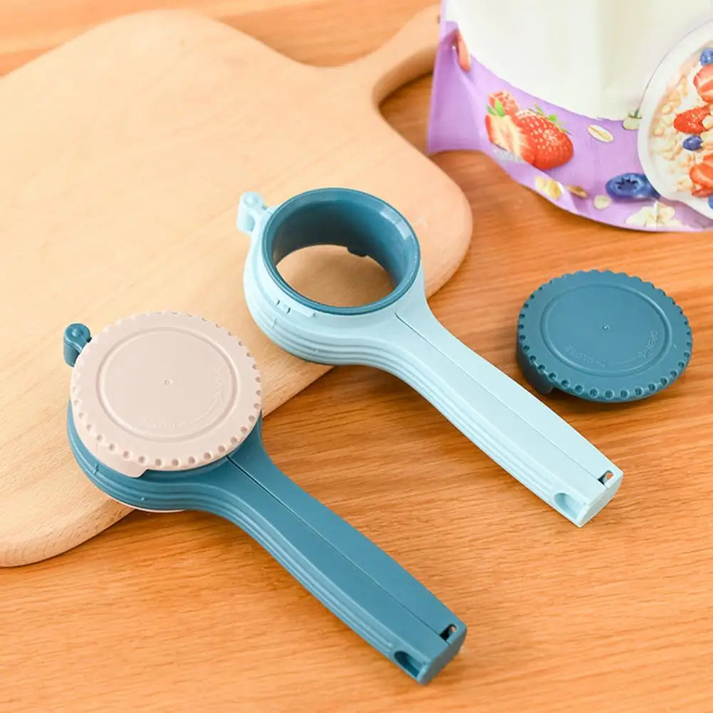 Bag Clip with Pour Spout Reusable Cap Sealer Clips Convenient Food Bag Clips Moisture-Proof Snack Clips Kitchen Accessories