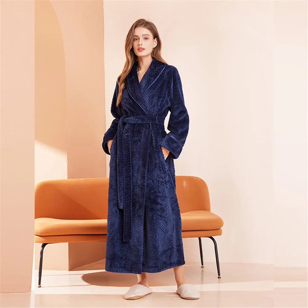 White Thickened Couple's Nightgown Women's Extended Flannel Bathrobe Couple Pajamas Casual Bathrobe Home Clothing