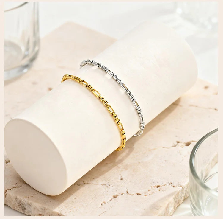 Stainless Steel Women's Anklets, 18K Gold Plated Waterproof Foot Jewelry, Adjustable Chain Ankle Bracelet for Beach Jewelry