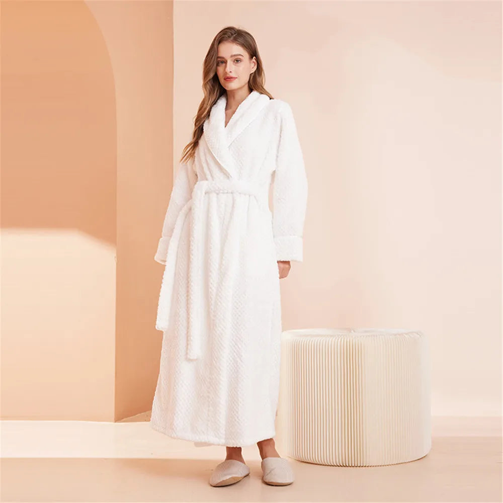 White Thickened Couple's Nightgown Women's Extended Flannel Bathrobe Couple Pajamas Casual Bathrobe Home Clothing